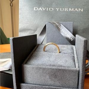 A David Yurman Eden Smooth Band in 18K Gold